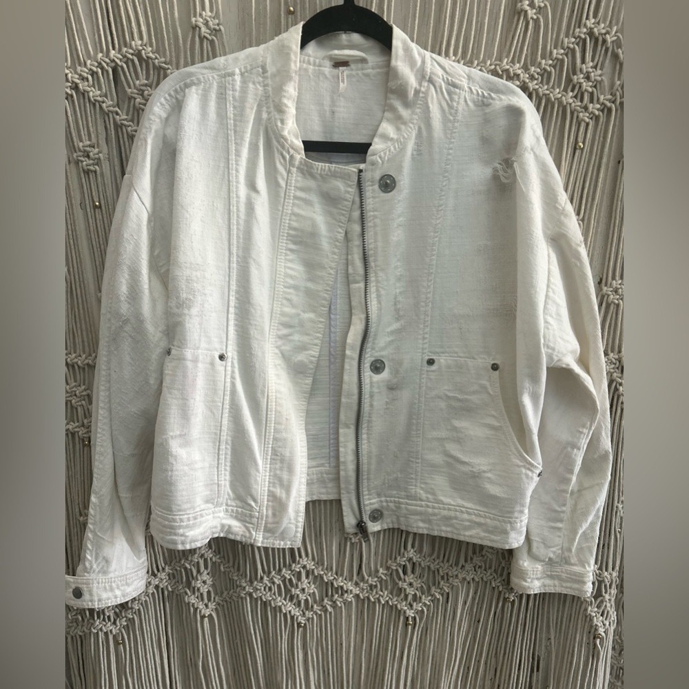 White Cream Distressed Utility Jacket NWOT Boho Casual Free People Size: M - Picture 6 of 8